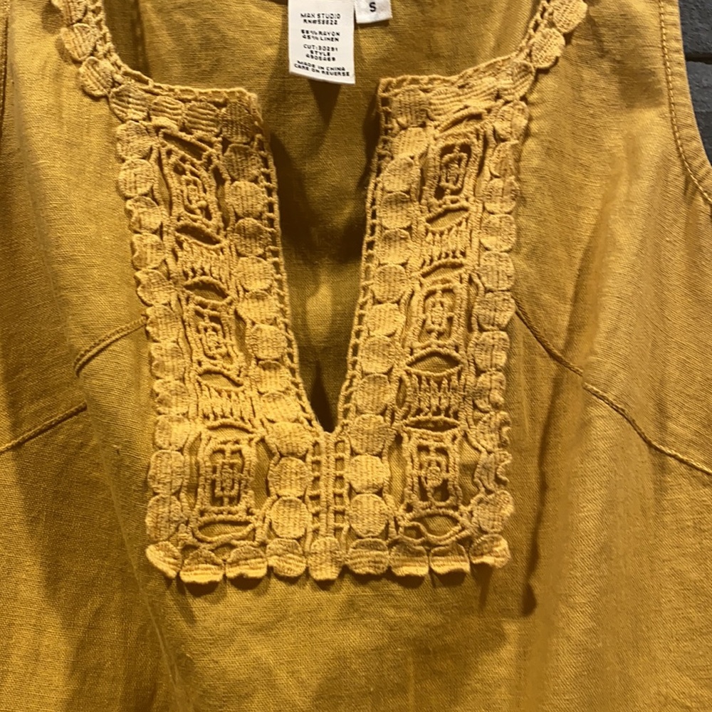 Yellow Dress - Picture 2 of 4